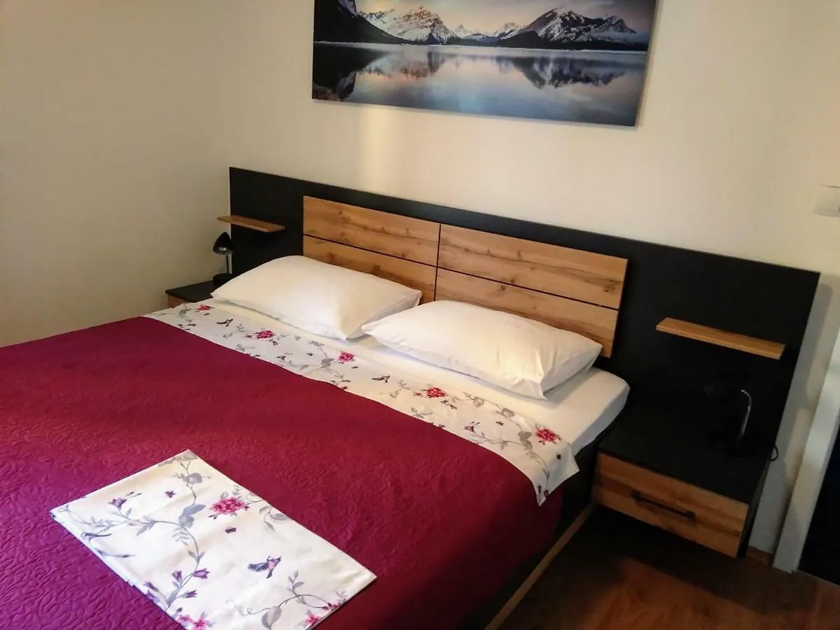 Apartments Mira Biograd na Moru
