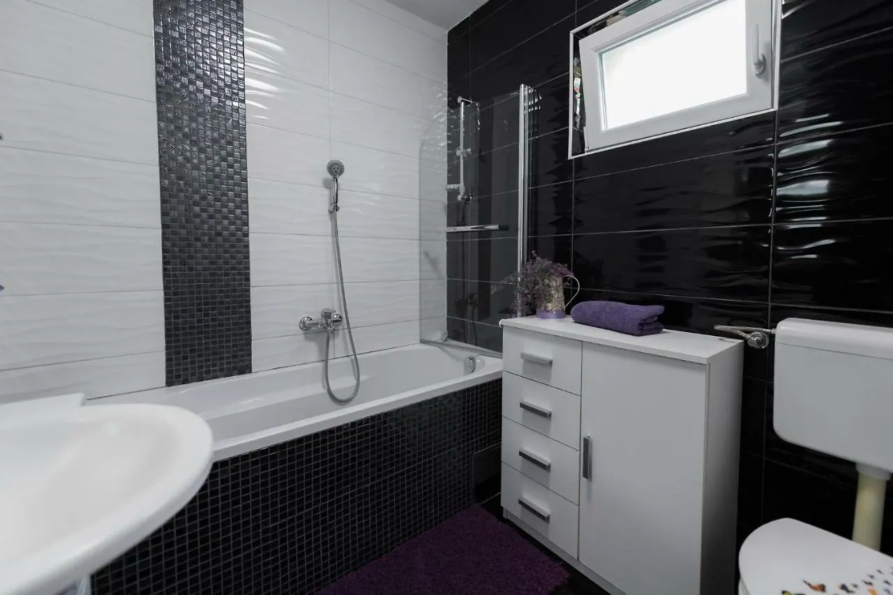 Apartments Mira Biograd na Moru 0*,